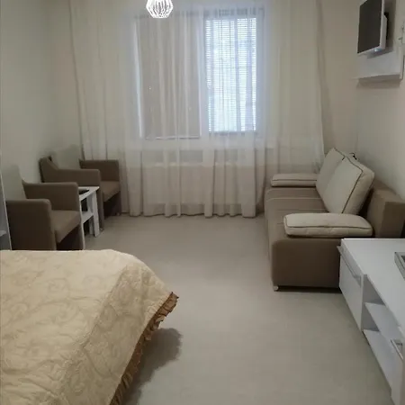 Modern Appartment Near Sofievka Uman Exterior photo