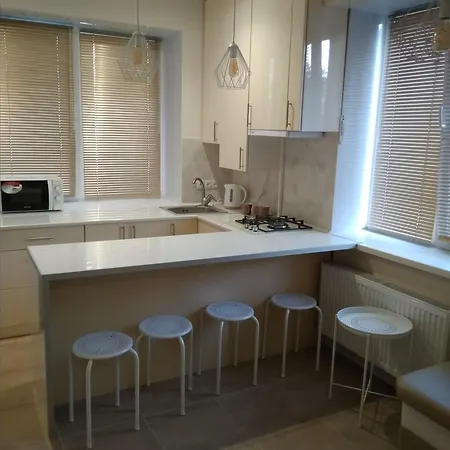 Modern Appartment Near Sofievka Uman Exterior photo