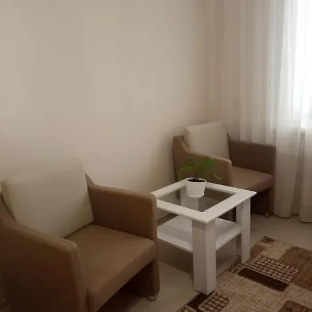 Modern Appartment Near Sofievka Uman Exterior photo