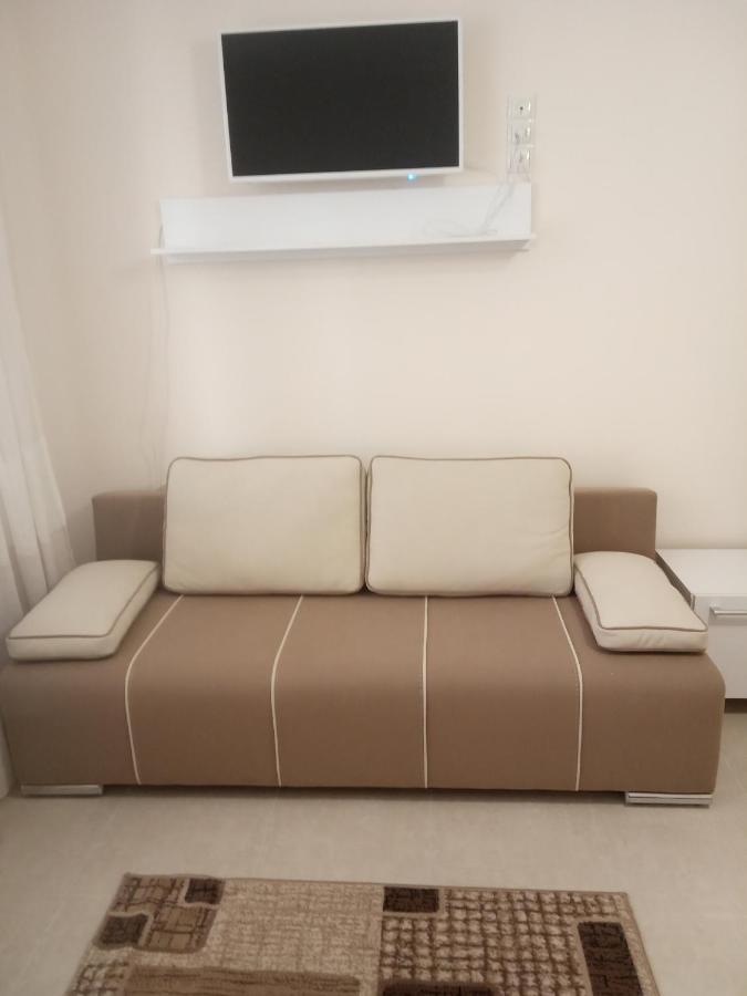 Modern Near Sofievka Apartment *